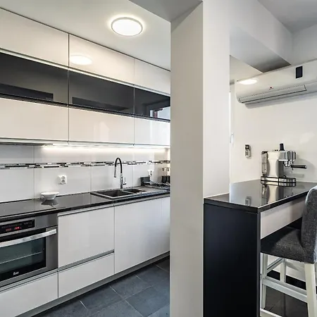 Rentplanet - Zamoyskiego Appartement Cracovie
